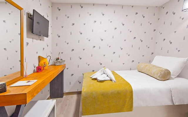 Kuzen Otel - Adults Only