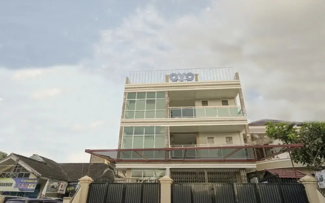 OYO 948 Vivi Residence Syariah Ii