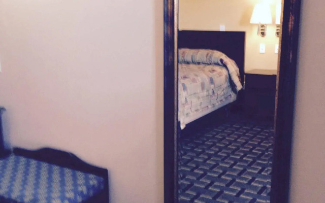 Budget Inn East