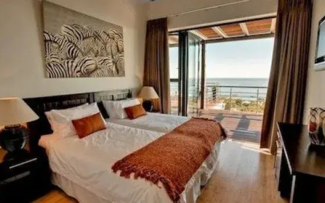 Sea and Rock Villa