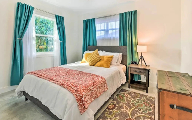 Bright, Pet-friendly Retreat in Avon Park!