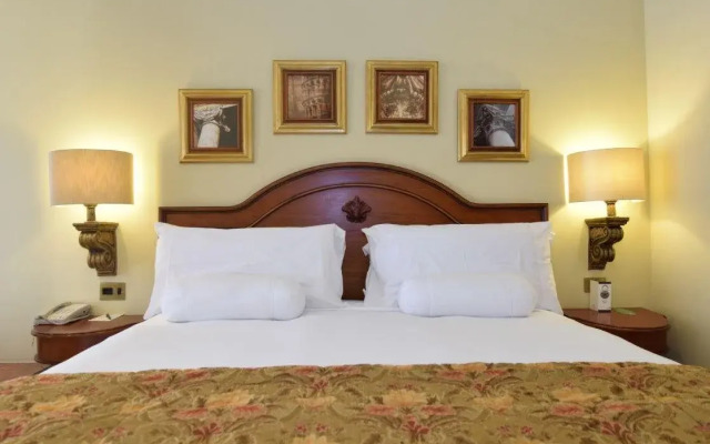 The Michelangelo Hotel