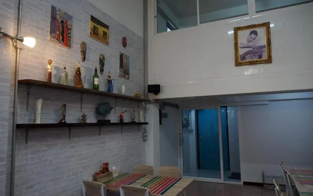 Sriyanar Place
