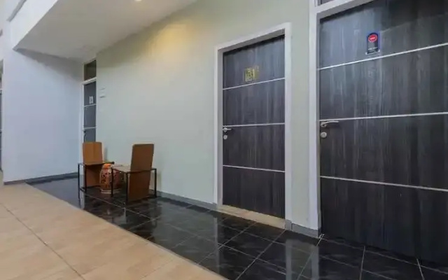 RedDoorz Plus @ Swun Stay Raya Langsep
