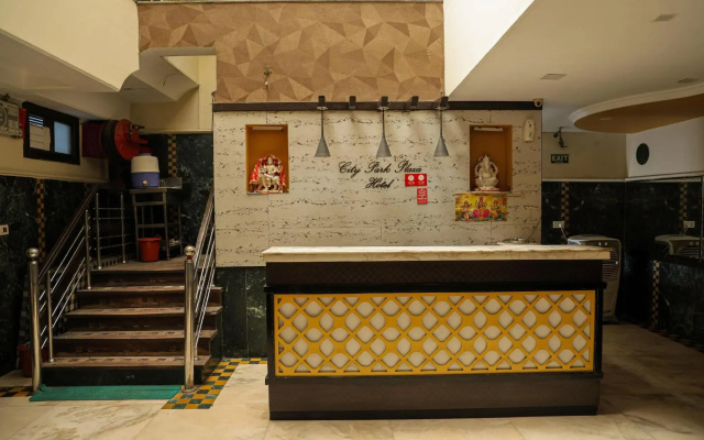 Oyo 1133 City Park Plaza