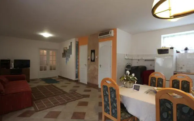 Csendes Apartman
