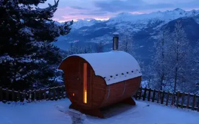Rosso 38 Chalet