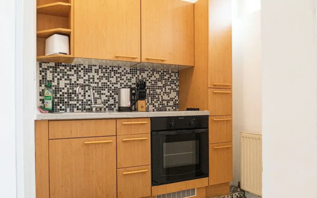 Beautiful 1BR Near Rennweg Belvedere