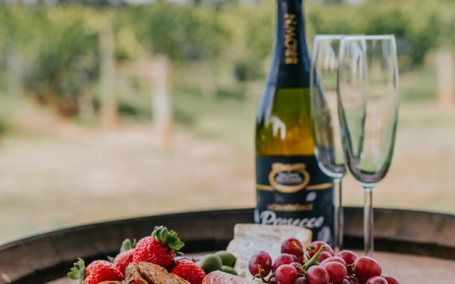 Milawa Vineyard Views - Guesthouse 1