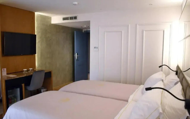 Moenia Boutique Hotel