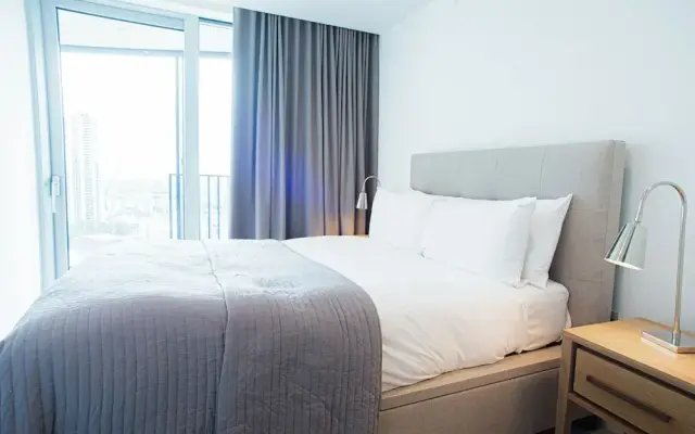 High Rise 1 Bedroom Apartment in Southbank