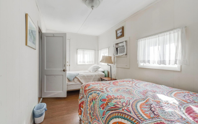 Olive Avenue 3 APT #1