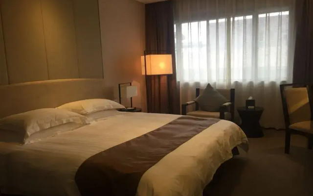 Fengqi Hotel