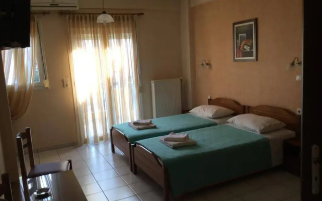 Tsironis Rooms