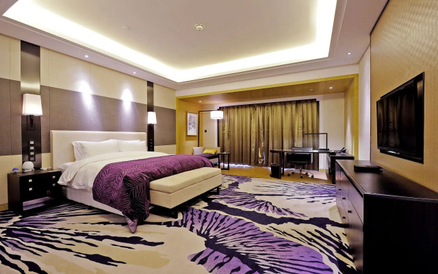 Radisson Blu Hotel Wuhan ETD Zone