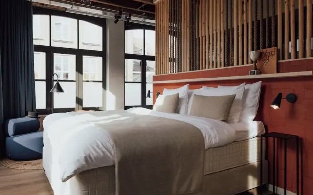 Cousins Boutique Hotel