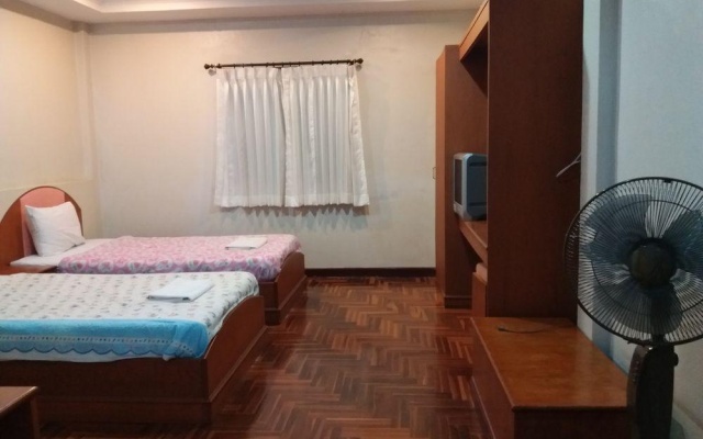 Boonsiri Guesthouse