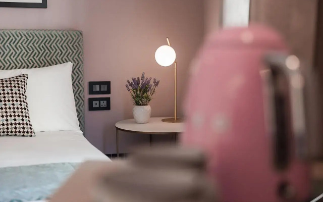 123 MAINSTREET boutique hotel