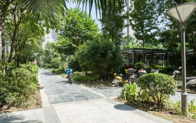 Wuhan Jianghan·Hankou Railway Station· Locals Apartment 00120600