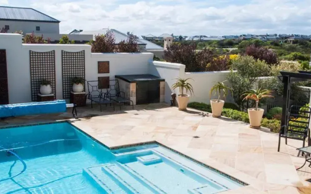 Bella Vista Holiday House