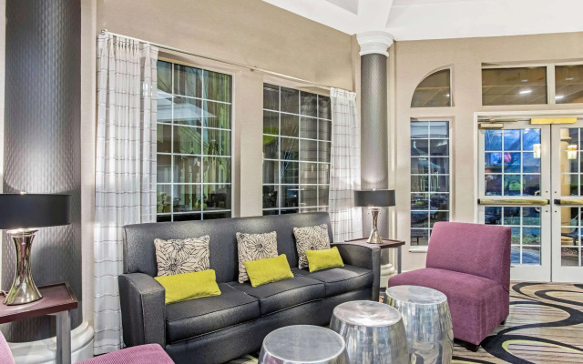 La Quinta Inn & Suites by Wyndham Birmingham Homewood