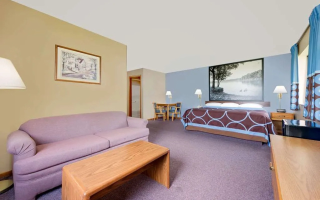 Super 8 By Wyndham Chariton