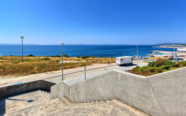 Seaside Apartments