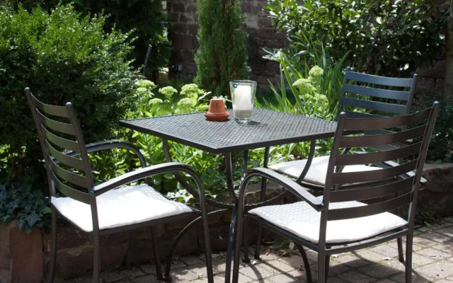 Linde Restaurant & Hotel