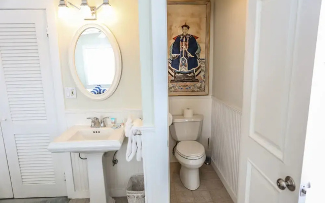 4050 Estero Blvd