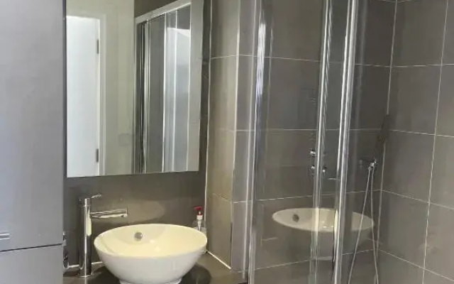 Riverside Rooms & Apartments