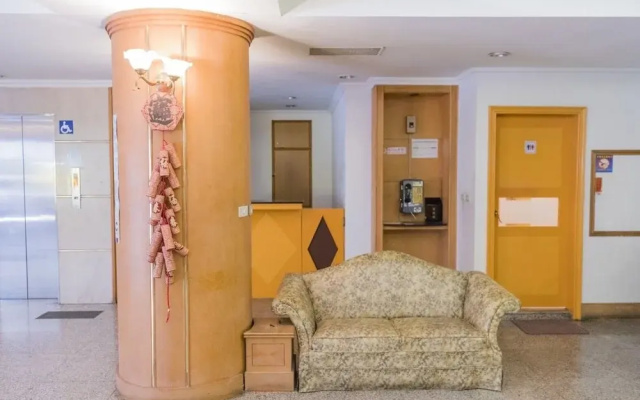Tzu Chi Hotel
