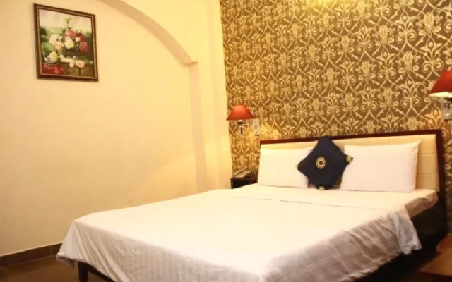 Youth House - Hostel