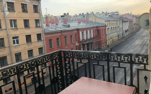 Millionnaya Apartments