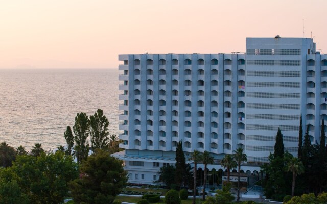 Отель Pallini Beach вид на фасад