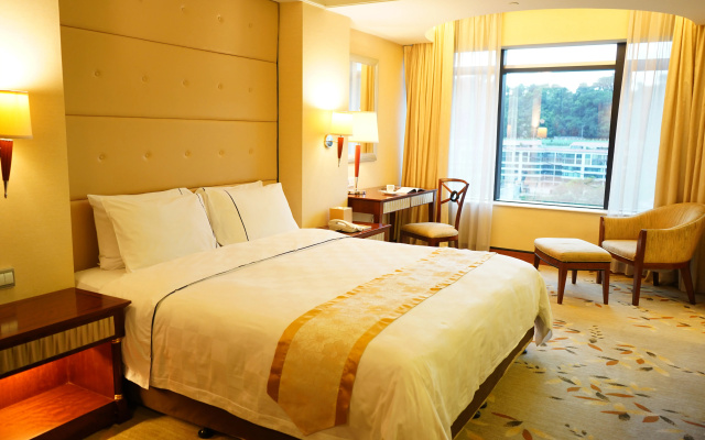 Hotel Golden Dragon