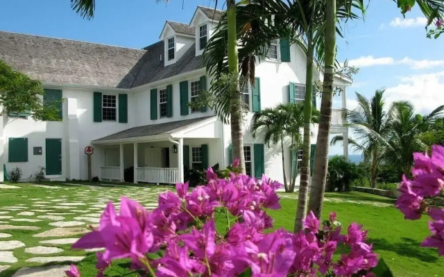 Buccaneer Hill Main House 5 Bedroom Home