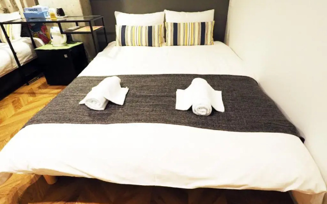 Yeah Room Namba