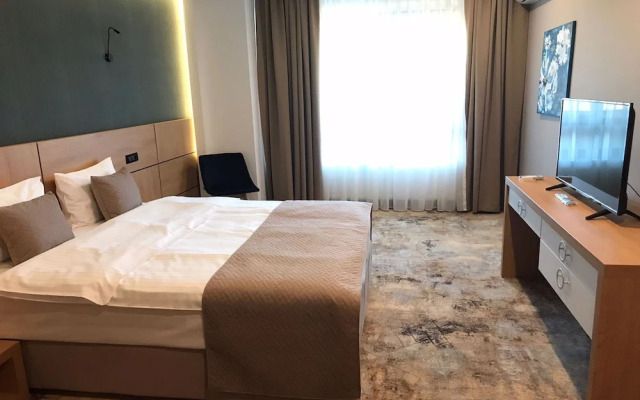 Grand View Hotel & Suites Copou