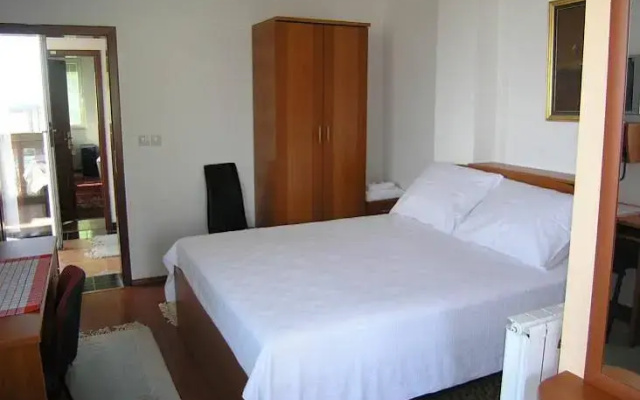 Hotel Sun