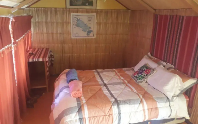 Uros Lupaka Lodge Hotel
