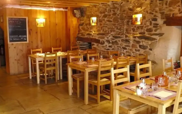 L'Auberge Aux Creux des Pierres