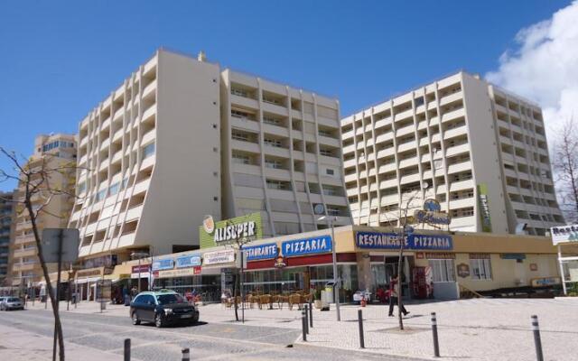 Апартаменты Apartment Vista Praia da Rocha вид на фасад