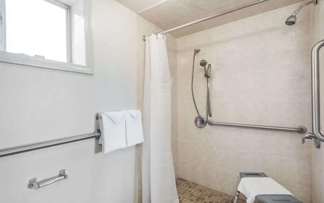 Travelodge Boston/Natick