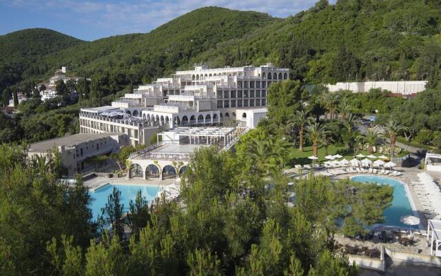 Отель MarBella Corfu вид на фасад