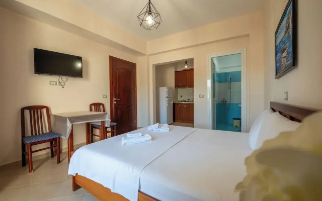 Sunny Villa