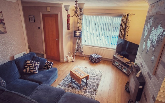 Near Beach - Garden - Pets - Parking - Sleeps 4