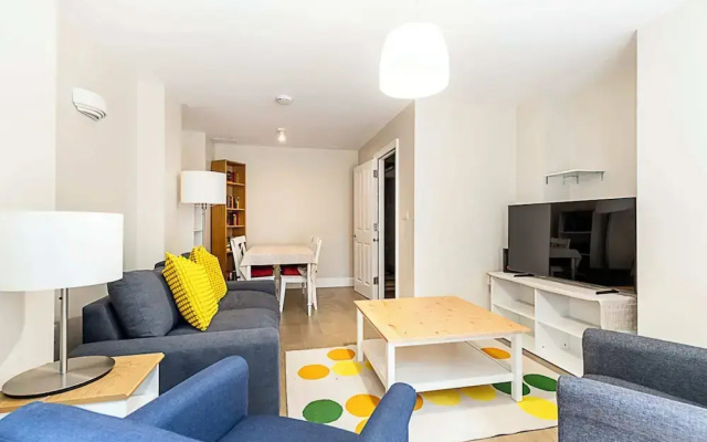 Charming and Modernised Edwardian Flat