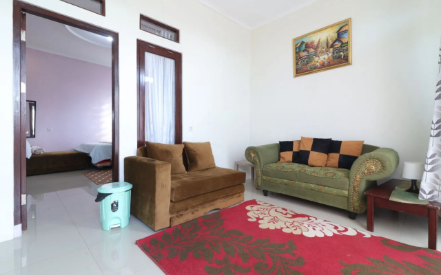 Lembur Incu Syariah Villa