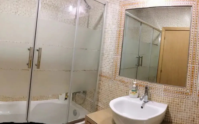 Apartamento Junto à Praia na Arrifana, by Izibookings