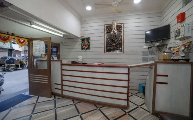 Oyo 23706 Super Deluxe Guest House